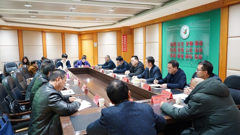 行业背景：心理咨询师需求日益增长，线上培训成趋势